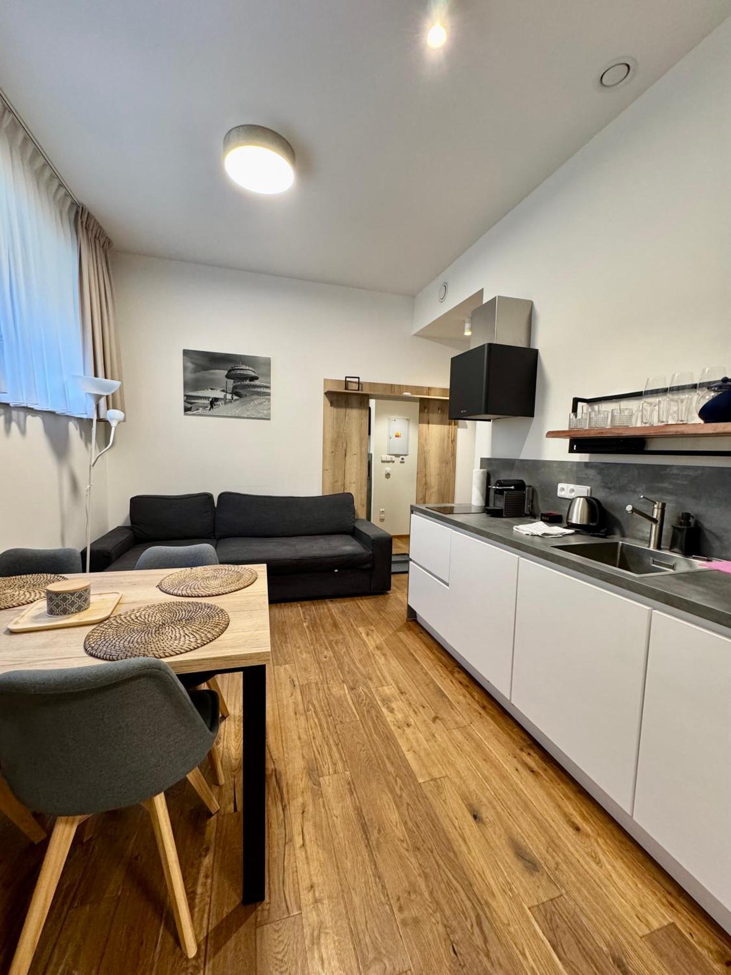 Apartmany Resort Vrchlabí Eksteriør bilde